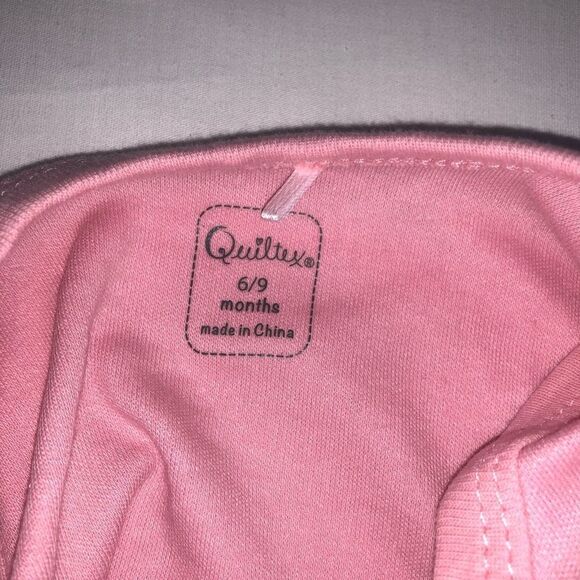 Quiltex Knit 5 Layette Piece‎ Set  Girl - Picture 3 of 9